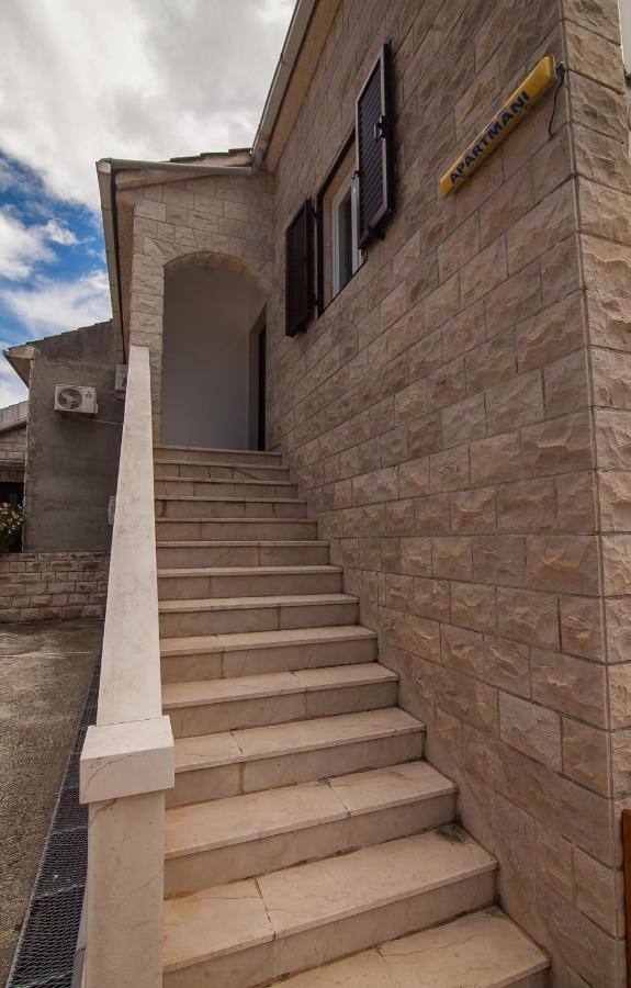 Kos Apartments Bol Exterior photo
